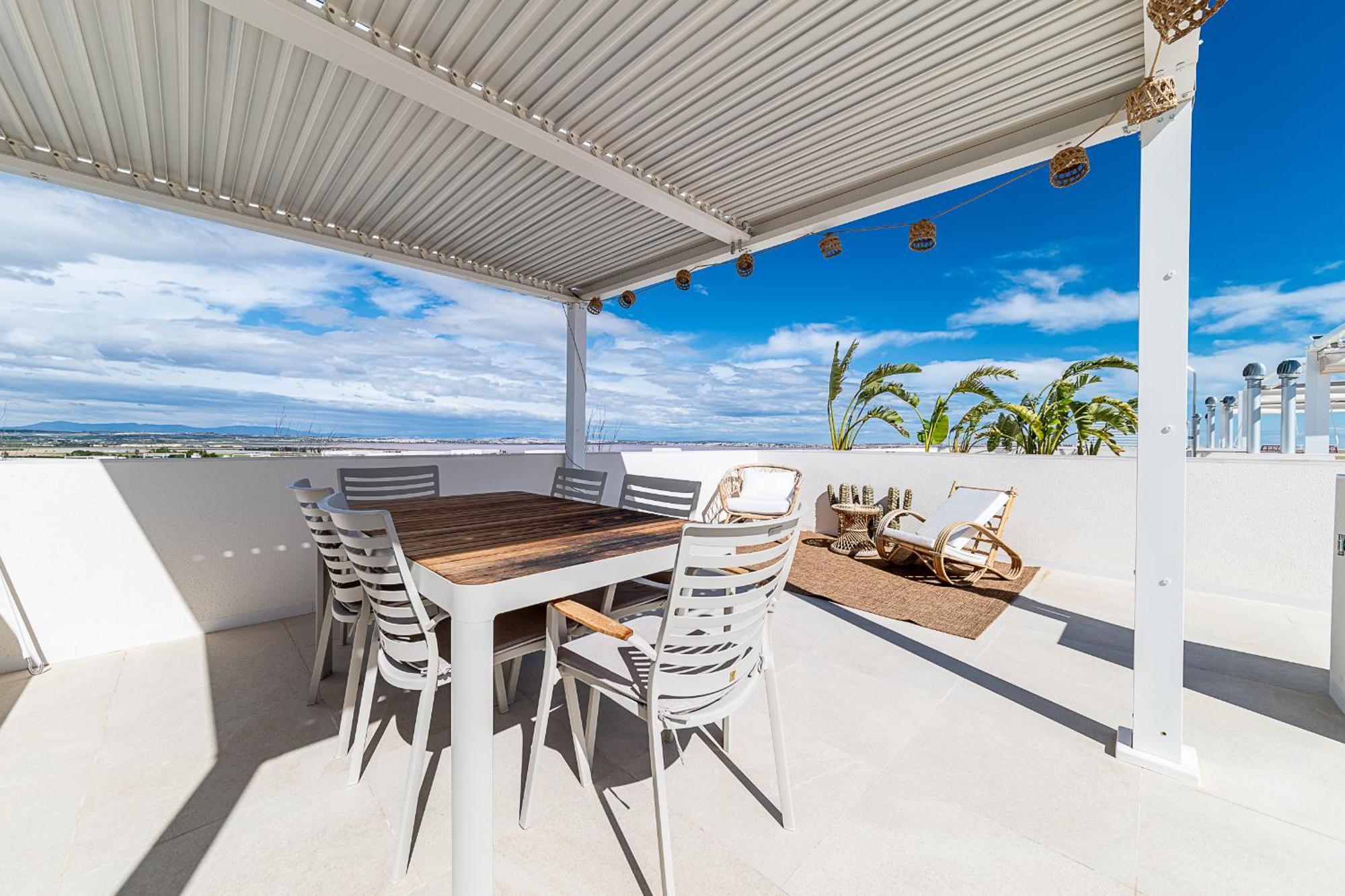 Apartment Buena Vista Penthouse - By Oyoostays Torrevieja