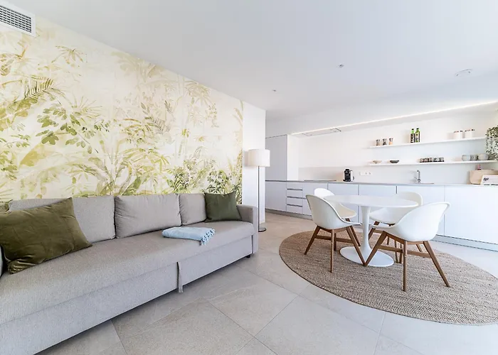 Buena Vista Penthouse - By Oyoostays