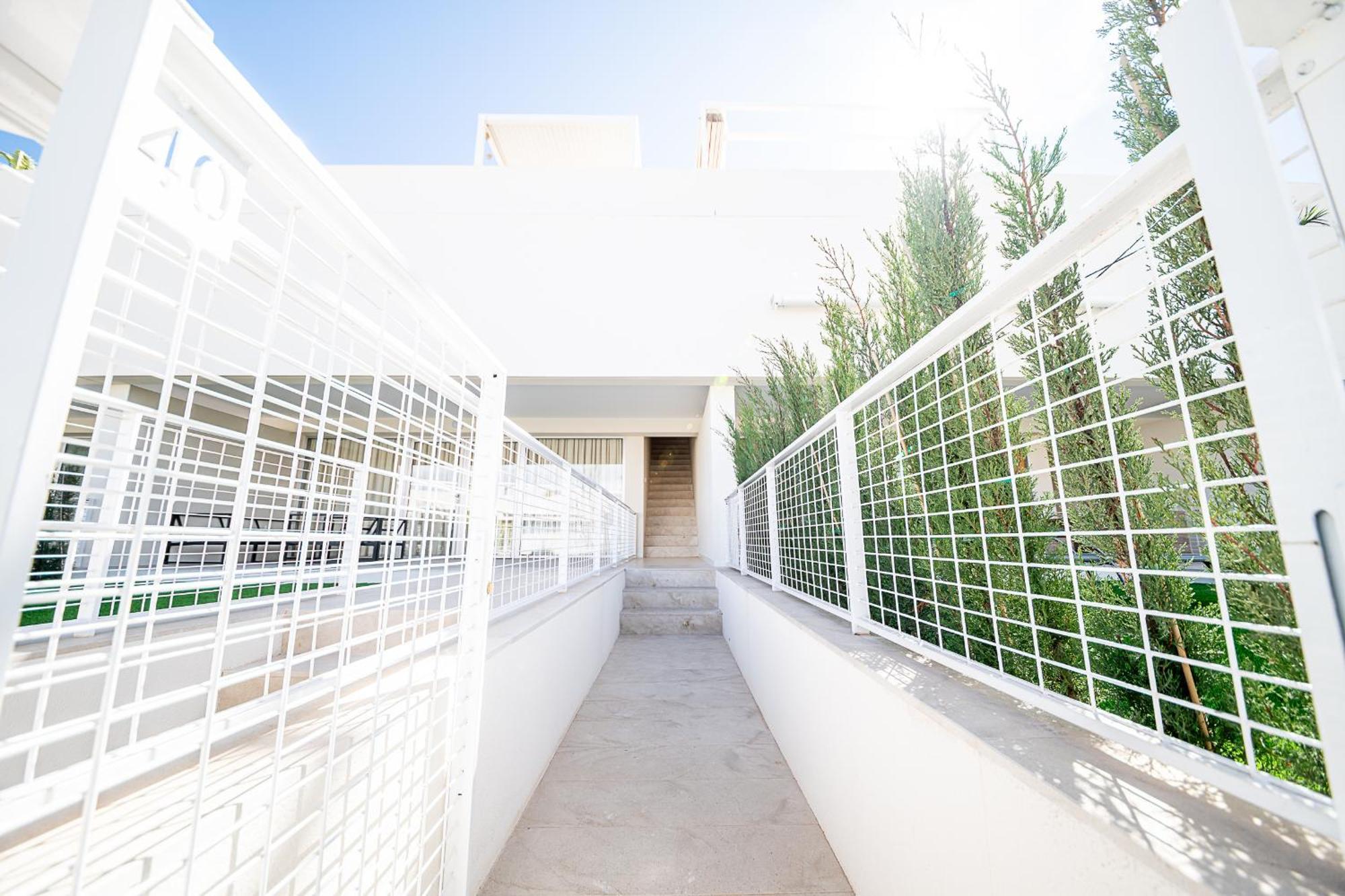 Buena Vista Penthouse - By Oyoostays